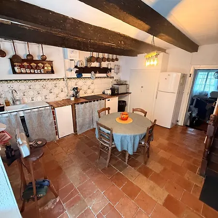 Casa de Férias La Glycine, Bastide Du Xiiie Montjoi